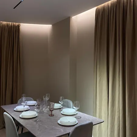 Casa Luxe Apartment Kashari